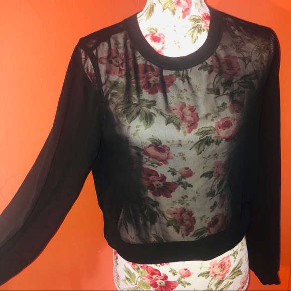 Chiffon Crew Neck - Picture 4 of 5